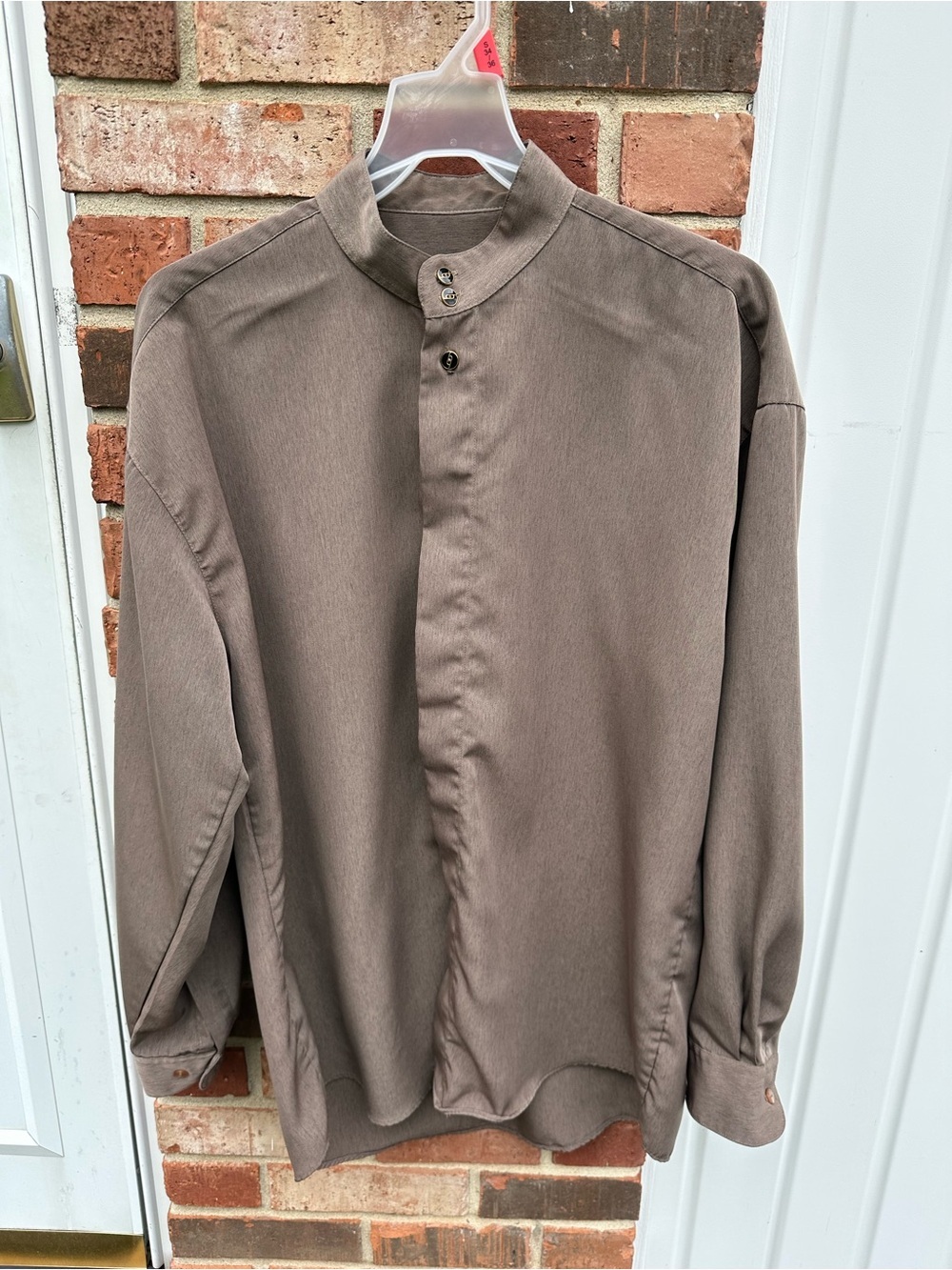 City Streets Men’s M Brown/Taupe Dress Shirt Long Sleeve Band Collar Soft‎
